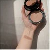 Sandstone – „Infinite Summer Bronzer 32 Summer Glow“.
