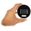 „Hikvision Pro“ serijos su „AcuSense DS-2CD2046G2H-IU(2.8mm)(eF) bullet IP apsaugos kamera lauko sąlygoms, 2688 x 1520 pikselių, montuojama ant lubų/sienos.