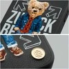 4Tel ZUCK BEAR dėklas SAN FRANCISCO FORTUNE, skirtas IPHONE 16 Pro socialinei atmosferai
