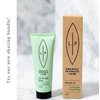 Lip Intimate Care Coconut gelinis pienelis–šveitiklis 50 ml