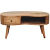 Artisan Furniture Wave mango medienos kavos staliukas su stalčiumi ir lentyna, ąžuolo atspalvio
