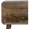 Artisan Furniture Lenktas mango medienos naktinis staliukas su 2 stalčiais, pilkos apdailos