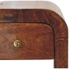 Artisan Furniture Lenktas Riešutmedžio Mini naktinis staliukas