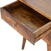 Artisan Furniture Mango medienos naktinis staliukas su 2 stalčiais, kaštono atspalvio