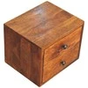 Artisan Furniture Riešutmedžio naktinis staliukas su 2 stalčiais