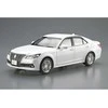 Aoshima Toyota Crown Royal Saloon GRS210/AWS210 1/24 surinkimo modelis