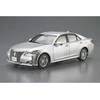 Aoshima Toyota Crown Royal Saloon GRS210/AWS210 1/24 surinkimo modelis