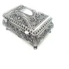 Deco Gifts Sidabrinė metalinė papuošalų dėžutė su ornamentais – elegantiška dovana