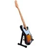 Indominiguitars Stingo stiliaus mini mahono gitara, 24,5 cm, su stovu – puiki dovana