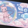 Pokémon Mew žaidimo kilimėlis su folijos efektu 61×34 cm, Ultra Pro