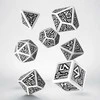 Q Workshop Dwarven Kauliukų Rinkinys (Baltos Ir Juodos Spalvos)