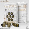 Q Workshop Harry Potter Hufflepuff Modern Dice Kauliukų Rinkinys (Juodos Sp.)