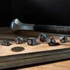 Dėlionė Q Workshop The Witcher Geralt Sidabrinis Sword Kauliukų Rinkinys Juodos Ir Sidabro Sp