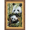RIOLIS – Create It Yourself – Siuvinėjimo rinkinys „Panda su vaiku“ 1159 (22x38 cm)