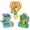 Riolis Kryželiu siuvinėjimo rinkinys ant plastikinės drobės su magnetais (3 vnt. rinkinys) „Snakelets“ 5x6,4x6,5x6 SR2219AC