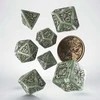 Dėlionė Q-workshop The Witcher Leshen - The Totem Builder Kauliukų Rinkinys