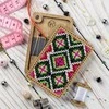 Wonderland Crafts Karoliukų siuvinėjimo rinkinys adatų dėžutei, PRECIOSA, 6 spalvos, 6×9 cm