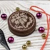 Wonderland Crafts Magnetinis adatų laikiklis – siuvinėjimo kryželiu rinkinys, 3,5 cm