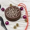 Wonderland Crafts Siuvinėjimo kryželiu rinkinys: magnetinis adatų laikiklis, 3.5 cm