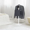 Relaxdays Baltas valet stovas
