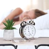 Relaxdays Šoninis staliukas su žurnalų lentyna