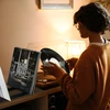 Relaxdays Vinilo plokštelių laikiklis juodas