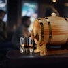 Relaxdays Medinė viskio statinaitė 2,2 l