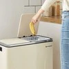 Songmics 2 x 30 litrų talpos šiukšliadėžė su dangčiu ir vidine šiukšliadėže kreminės spalvos balta