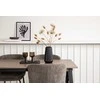 Venture Design Valgomojo komplektas Tempe valgomojo stalas ir Modesto valgomojo kėdė Juodasis graikinis riešutas, smėlio spalvos MDF, bouclé, metalas