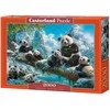 Castorland Panda 2000 dalių dėlionė C-201013-2 Žiemos linksmybės