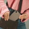 „Tech-Protect“ silikoninis „MagSafe“ dėklas, skirtas „iPhone 16e“ / „17e“ – rudas