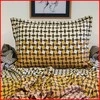 Glamžyto medvilninio audinio antklodės ir pagalvės užvalkalų patalynės komplektas - Antklodės užvalkalas 160x200 cm. + pagalvės užvalkalas 50x70 cm. (1 vnt.)