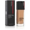 „Shiseido Synchro Skin Radiant Stangrinamasis“ skystas makiažo pagrindas, 350 Maple SPF 30, 30 ml