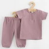 Kūdikių muslino rinkinys Marškinėliai ir kelnės New Baby levandų, 68 (4-6m)