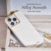 Case-Mate Silicone MagSafe – dėklas iPhone 15 Pro (smėlio spalvos)