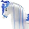 Rappa the walking horse with combing hair