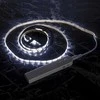 Maitinama LED juosta su judesio jutikliu 2 m