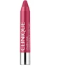 „Clinique Chubby Stick“ drėkinamasis lūpų balzamas su „Super Strawberry“ spalva, 3 g.