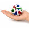 Lean Toys Antistresinis kamuoliukas su įdubimais, futbolo dizaino, įvairiaspalvis, Ø 7 cm