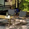 „Outsunny“ kempingo kėdžių rinkinys (2 vnt.), sulankstoma sodo kėdė su plieniniu rėmu, medžio imitacija, sulankstomas krėslas baseinui, paplūdimiui, „Oxford“ audinys, tamsiai pilka