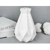Plastikinė vaza gėlėms, 20 cm
