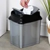 Šiukšlių dėžė 5 l – pilka, plastikinė su pakeliamu dangčiu