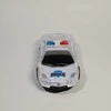 Greitasis policijos automobilis su LED šviesomis ir sirena