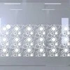 Dekoratyvinė balta matinė lipni plėvelė DECO25