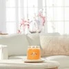 Yankee Candle Aromatinė žvakė Signature glass medium Mango Ice Kreminis 368 g