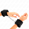 Kink Wrist Restraint KINK Furry Lined Adjustable Wrist Restraints Juodas 17-31cm x 7cm
