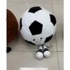Pliušinis futbolo kamuolys su kojytėmis