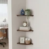 Relaxdays Kampinė sieninė lentyna iš riešutmedžio