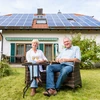 Relaxdays Sodo stalas juodos medienos išvaizdos