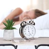 Relaxdays Šoninis staliukas su žurnalų lentyna